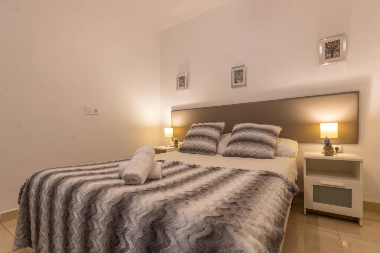 Apartamento Jardines De Murillo เซบีญา ภายนอก รูปภาพ